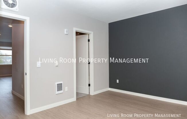 1801 N ROSA PARKS WAY