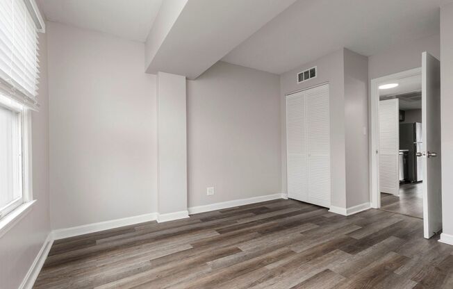 2 beds, 2 baths, 900 sqft, $1,050, Unit 303