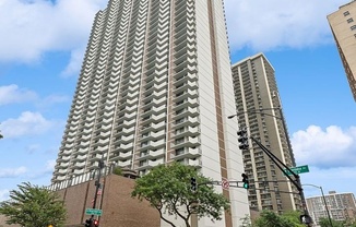 6033 N Sheridan Rd, Chicago IL 13F