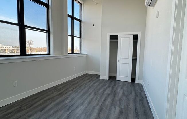 2 beds, 1 bath, 1,246 sqft, $1,495, Unit F300