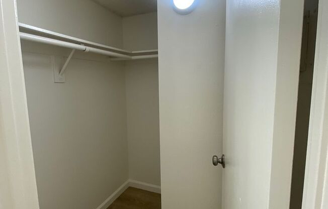 Studio, 1 bath, 436 sqft, $1,225, Unit 38