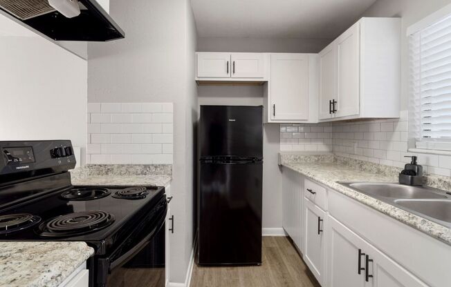 2 beds, 1.5 baths, 850 sqft, $1,149, Unit G240