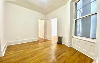 3 beds, 1 bath, $2,675, Unit 2