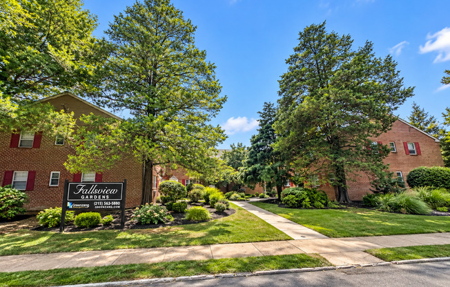 2 beds, 1 bath, 900 sqft, $1,600, Unit B2A