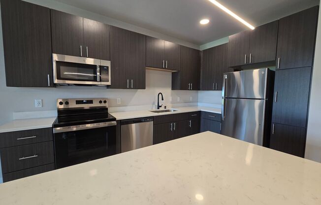 1 bed, 1 bath, 800 sqft, $1,750, Unit 8421-119