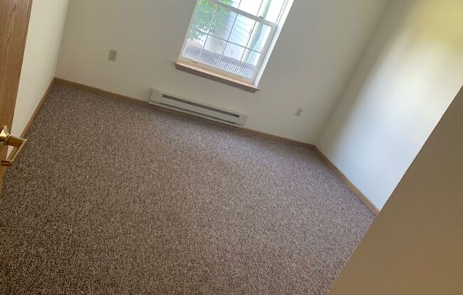 1 bed, 1 bath, 615 sqft, $1,000, Unit 101
