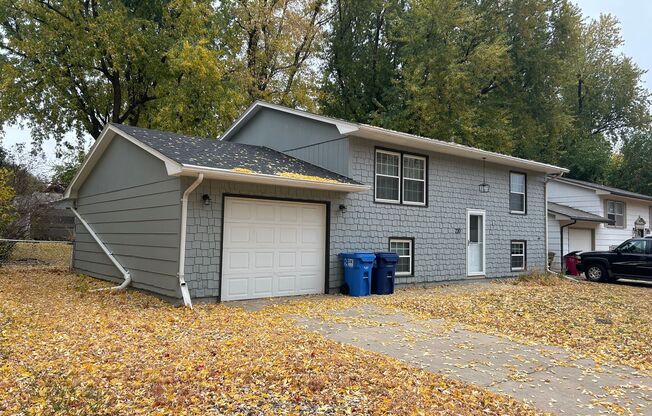 Spacious 4-Bedroom Home with Large Fenced Yard & Patio in NE Sioux Falls!