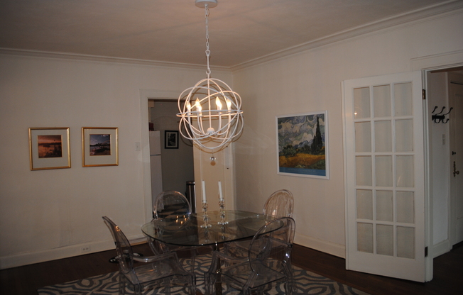 3 beds, 1 bath, 1,600 sqft, $1,995, Unit 19
