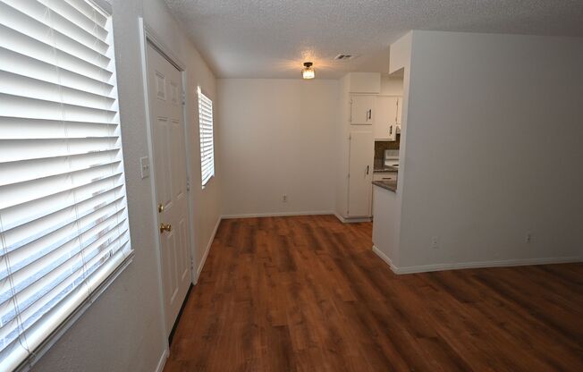 2608 Mesquite Ave - 1 bed Apartment - NO PETS