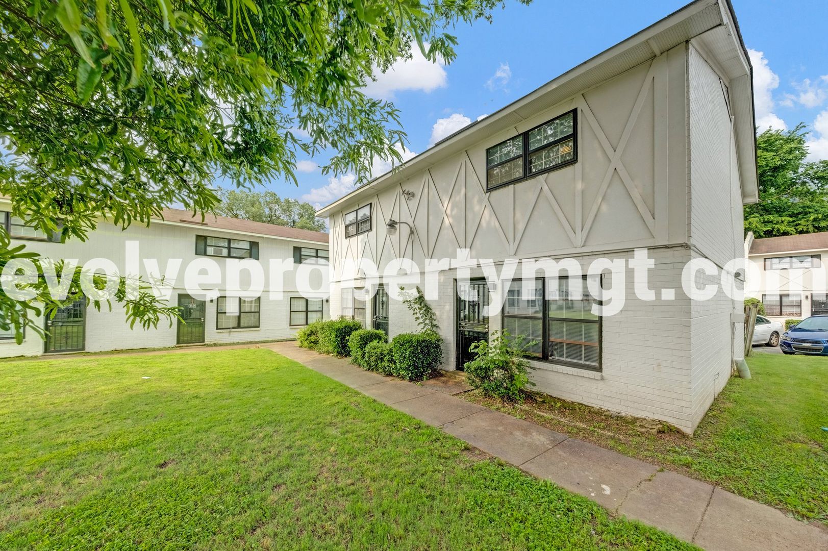 O - Woodland Station Condominiums (37)