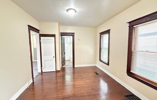 4/2 Single Family Home | Hardwood Floors | Covered Porch