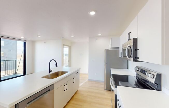 1 bed, 1 bath, 468 sqft, $745, Unit 2405-104