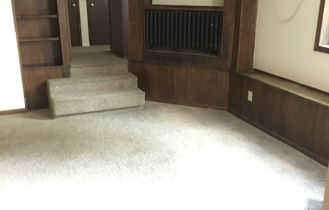 1 bed, 1 bath, 650 sqft, $895, Unit 17