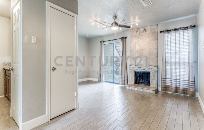 Beautiful 1/1 Condo in Dallas!