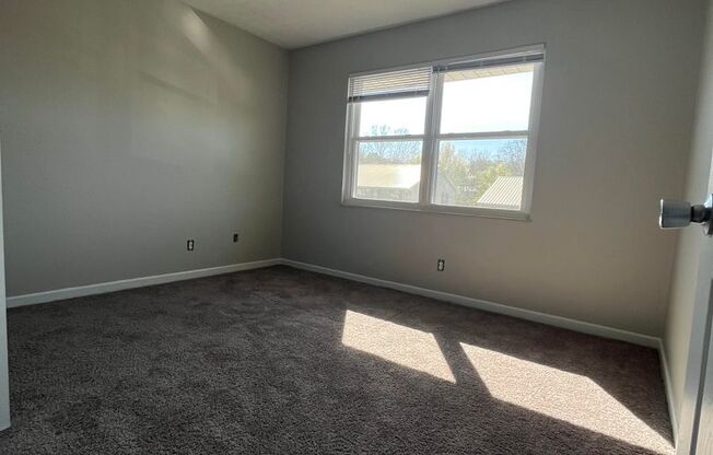 2 beds, 1 bath, 750 sqft, $1,275, Unit 122A