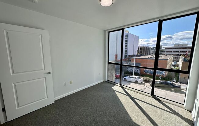 1 bed, 1 bath, 648 sqft, $1,899, Unit Unit 301