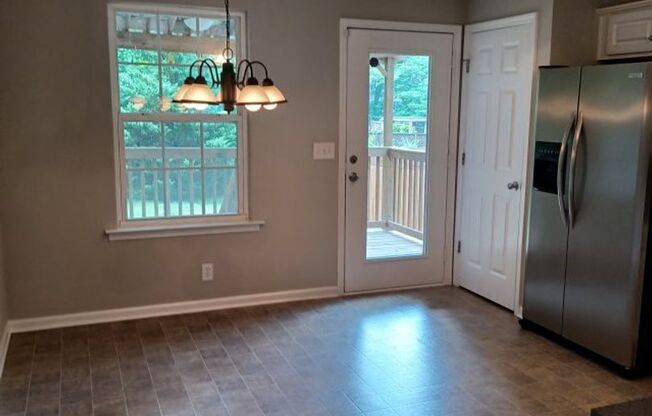 Cute East Nashville House!  Fenced Back Yard.  Washer & Dryer.