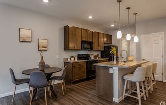 2 beds, 2.5 baths, 1,195 sqft, $1,825, Unit OS1032