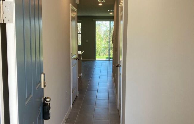 Like new 3 bedroom, 2.5 bathroom, 1 car garage townhouse for rent in Brandon!