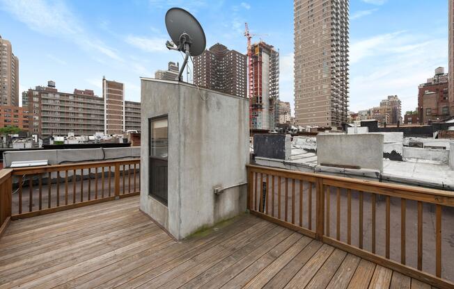 2 beds, 2 baths, $3,800, Unit 5A