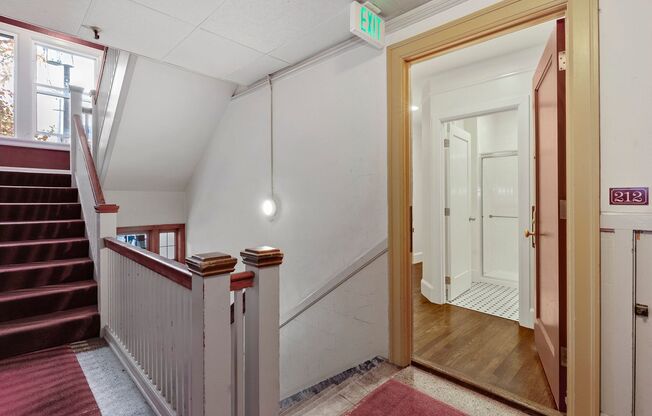 1 bed, 1 bath, 597 sqft, $1,650, Unit 212