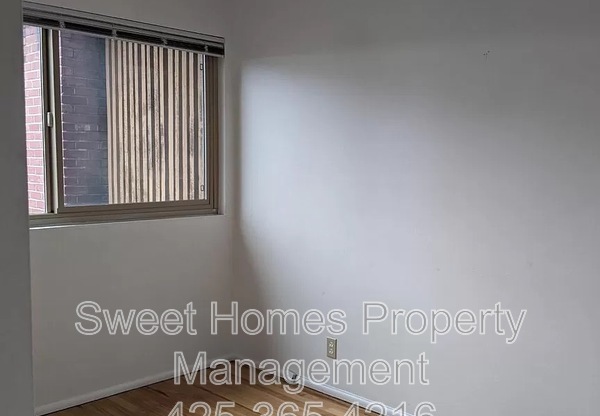 2650 14 AVE W