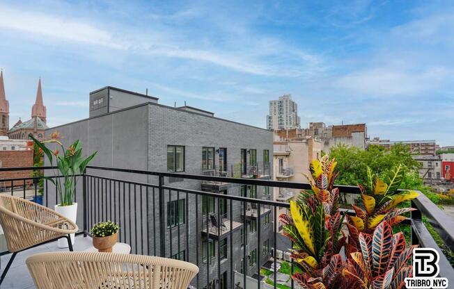 416 LORIMER ST
