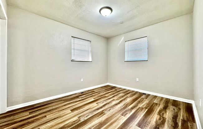 1 bed, 1 bath, 900 sqft, $795, Unit 1274 Highland, Unit A