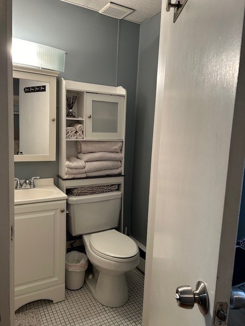 1 bed, 1 bath, 275 sqft, $2,300, Unit LB