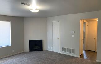 4371 / 4365 S Fairbourne Ave