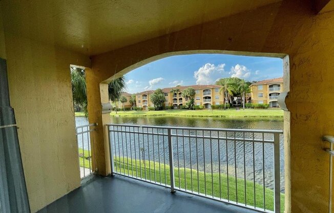 9615 Nw 1st Ct 304