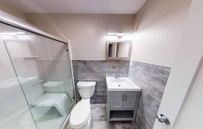 2 beds, 1 bath, 759 sqft, $1,950, Unit 105