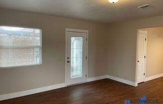 3 beds, 1 bath, $1,700