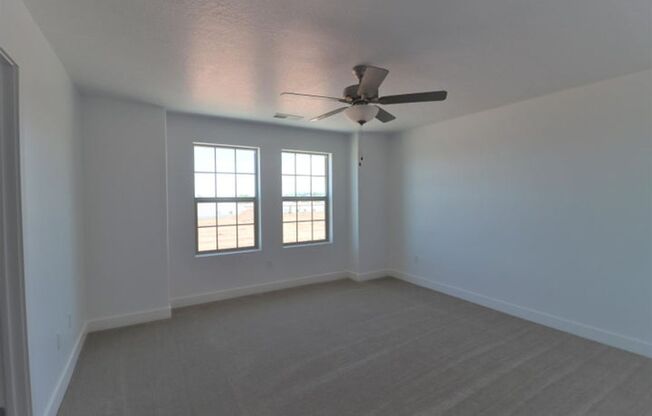 3 beds, 2.5 baths, $1,795, Unit # 45