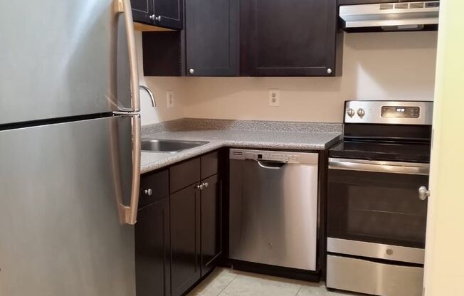 3921 Prytania