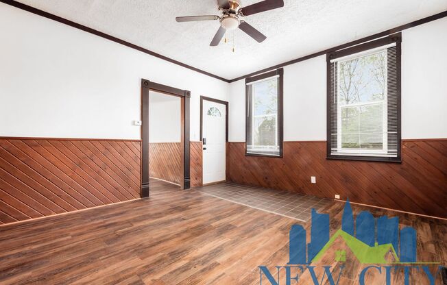 Spacious 2-Bedroom on Triple Lot