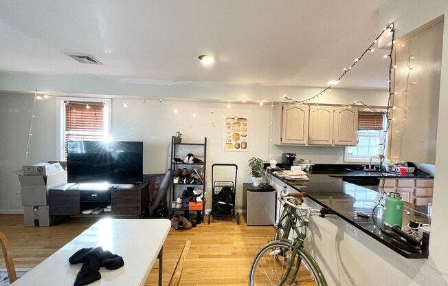 6 HARLESTON ST