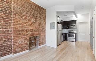 103 W 131 ST