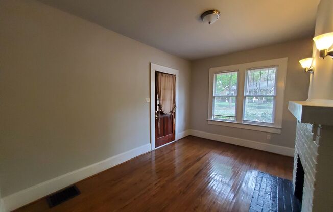 2 beds, 1 bath, $1,795