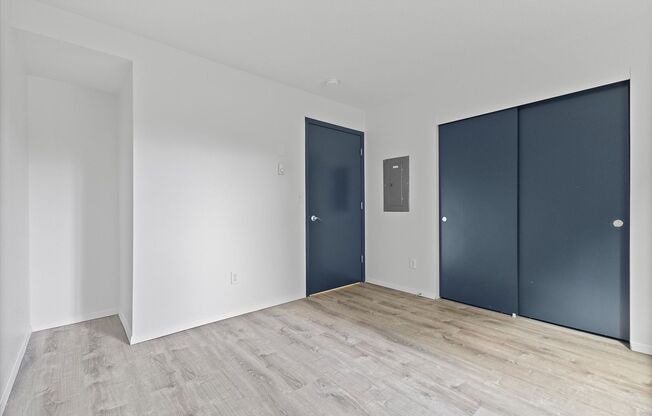 2 beds, 1 bath, 700 sqft, $1,400, Unit 220