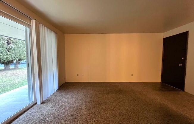 1 bed, 1 bath, 600 sqft, $925, Unit I