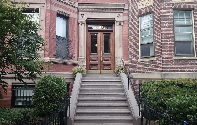 127 MARLBOROUGH ST