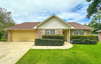 Updated 3 bedroom 2 bath cul-de-sac home located in Emerald Shores Subdivision for rent!