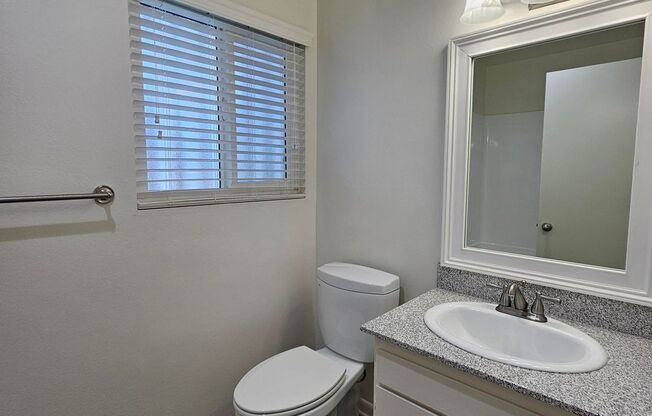 1 bed, 1 bath, 775 sqft, $2,165, Unit S011