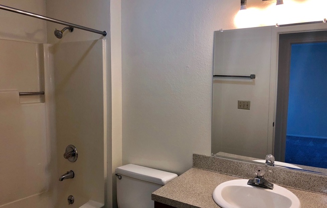 2 beds, 1 bath, $1,950, Unit A