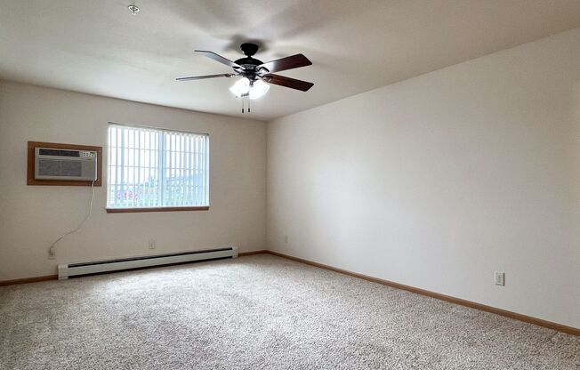 2 beds, 2 baths, 1,286 sqft, $1,550, Unit ML 525-05