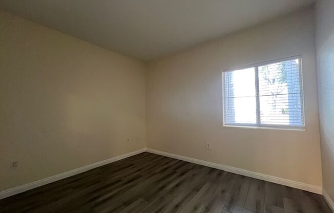 2 beds, 2 baths, $1,400