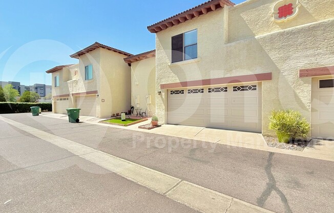 5726 N 10 ST