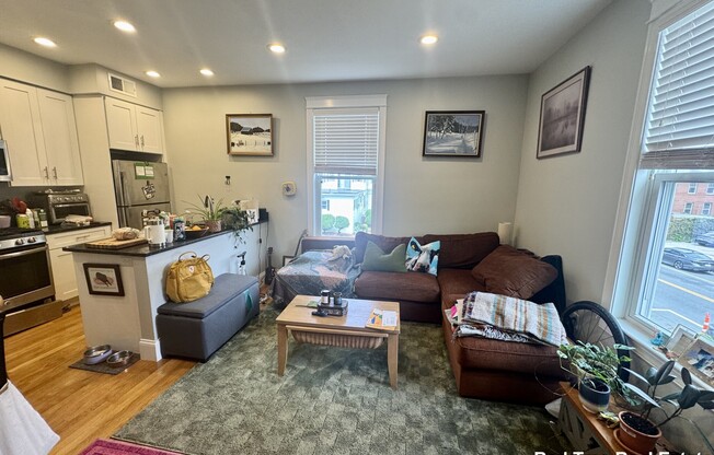 405 S HUNTINGTON AVE