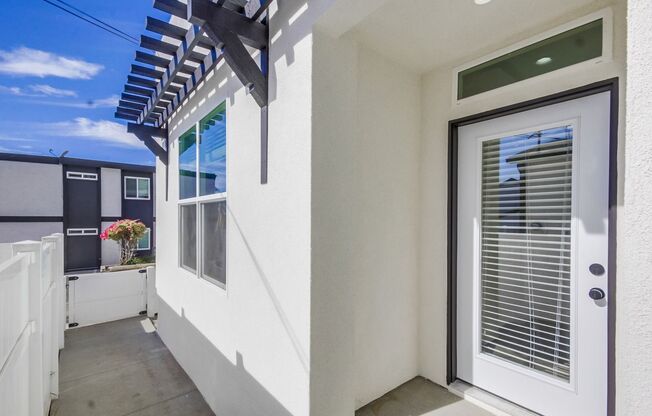 2 beds, 2 baths, 974 sqft, $3,295, Unit 4753-2